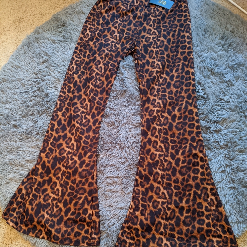 High waisted leopard flares